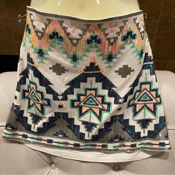 R: Express Aztec Sequin Mini Skirt Tribal Peach Grey Green Geometric Stretch S - Picture 1 of 10